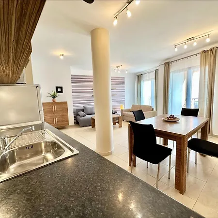 Apartment Sea View - Aheloy Rawda