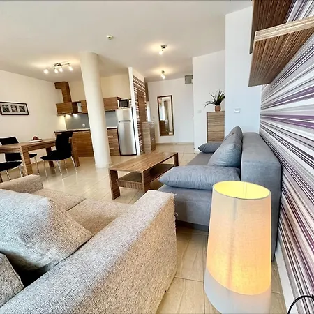 Apartment Sea View - Aheloy Rawda
